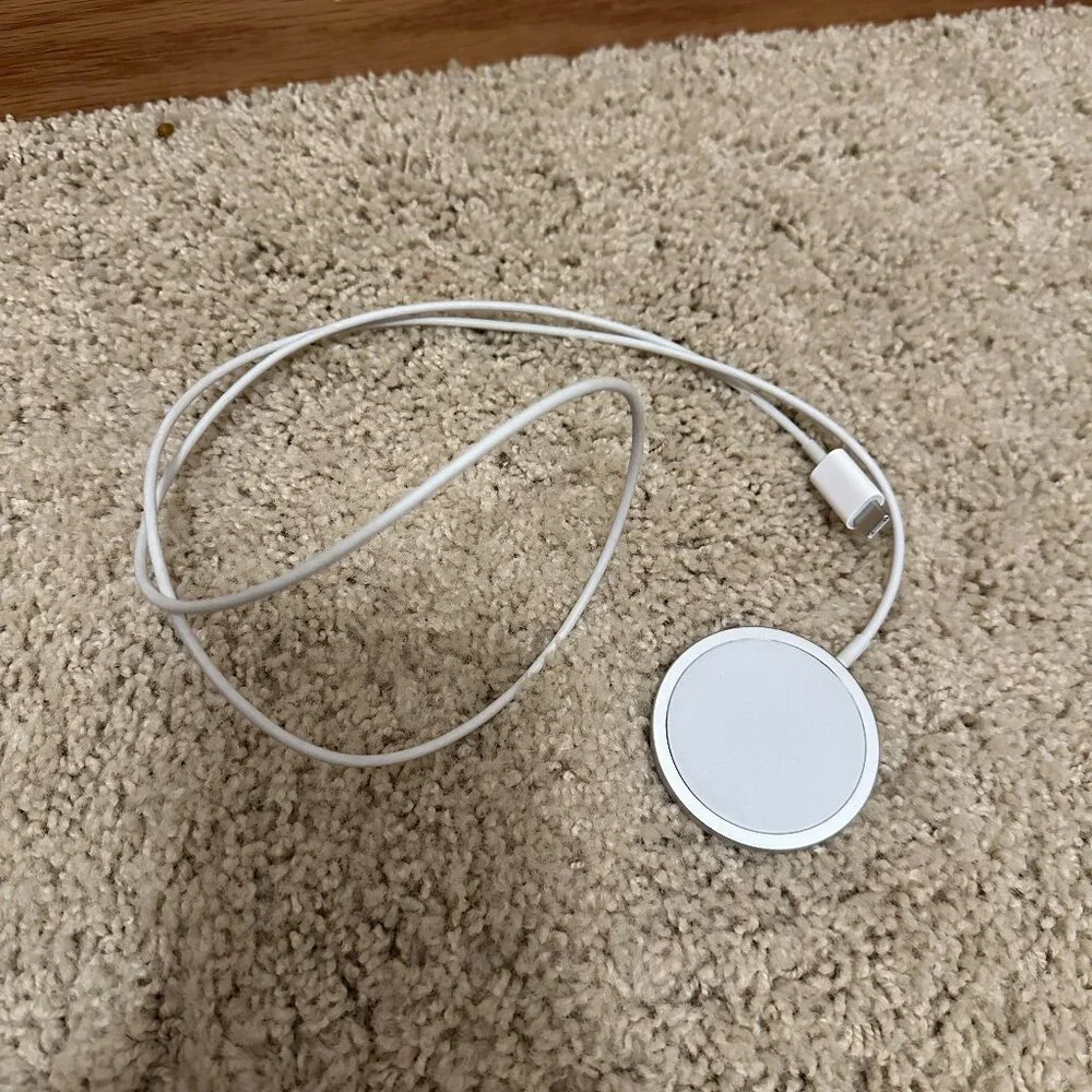 Apple Magsafe Phone Charger